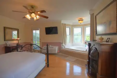 Blue Mountain Mist Country Inn & Spa - 88