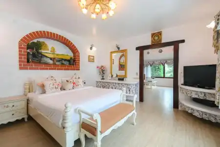 Swiss Valley Hip Resort - 167