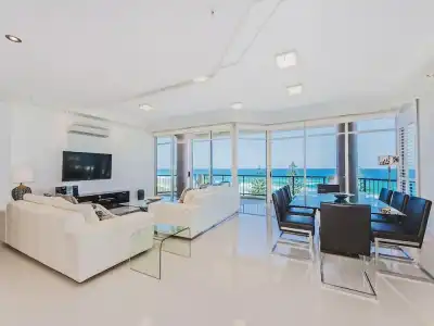 Oceana on Broadbeach - 34