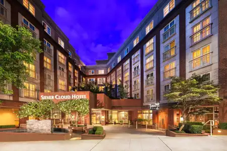 Silver Cloud Broadway - 16