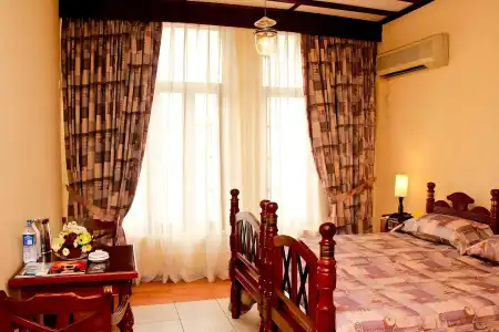 Grand Oriental - 4