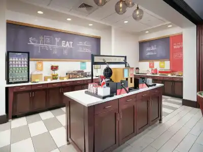 Hampton Inn & Suites Chattanooga/Hamilton Place - 40