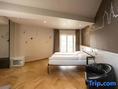Sophie's Hostel - 86