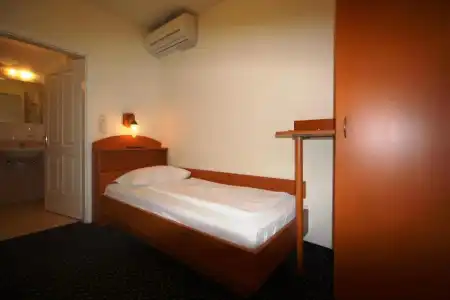 SUITE 900m ZUR OPER - 45