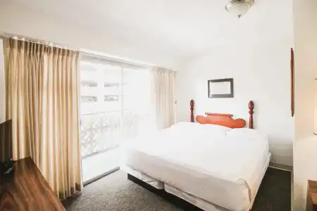 Royal Grove Waikiki - 51
