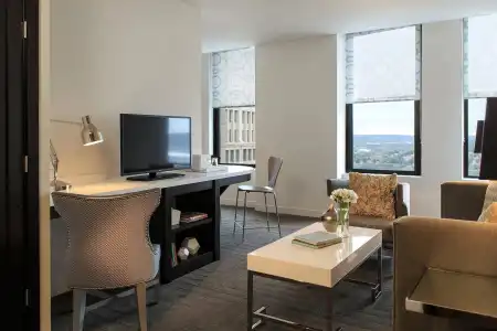 Moxy Cincinnati Downtown - 39