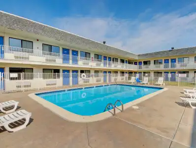 Motel 6 Wichita, KS - 15