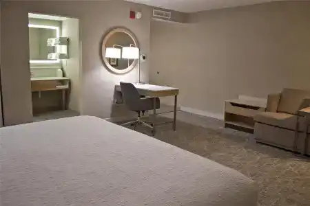 Hampton Inn & Suites Denver-Speer Boulevard - 29