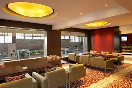 Courtyard by Marriott Mumbai International Airport - 62