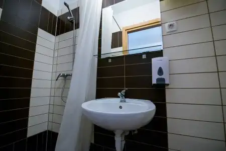 & Hostel Zagreb - 9