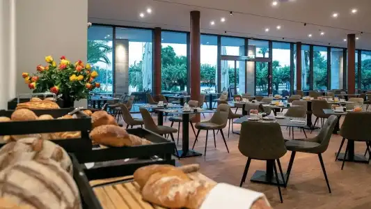 & LOUNGE LAGO MAGGIORE - 36