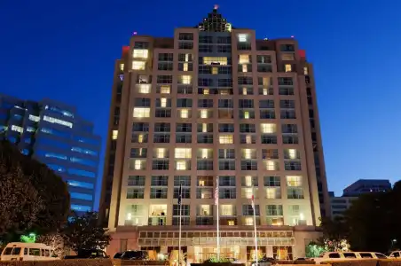 Hilton Los Angeles North/Glendale - 0
