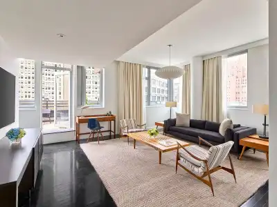 Smyth Tribeca - 111