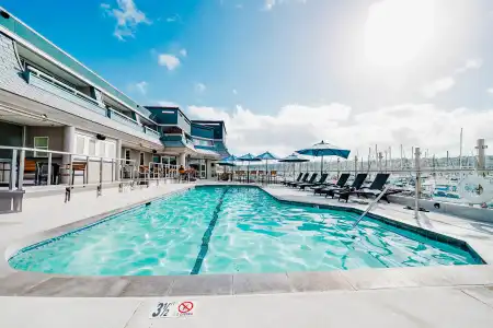 Bay Club & Marina - 17