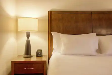Hilton Garden Inn Milwaukee Downtown - 5