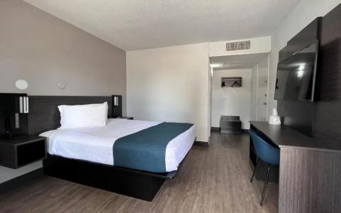 Motel 6 Bakersfield, CA - South - 71