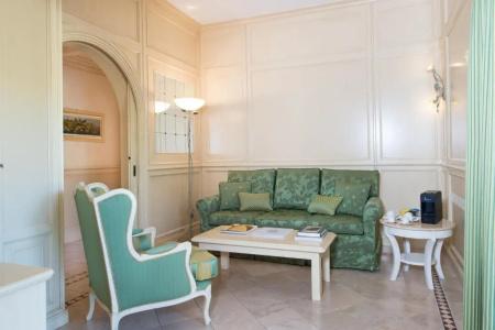 Hermitage - 106