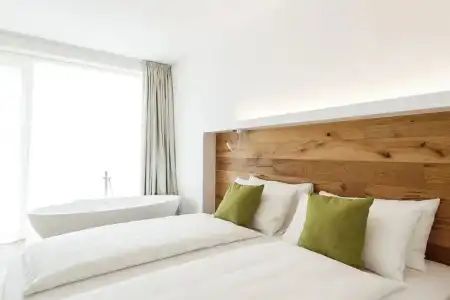 Garda Lake Suite - 90