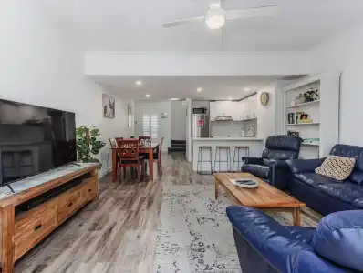 Bella Mare Beachside Apartments - 81