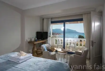 Pyrgos Blue - 87