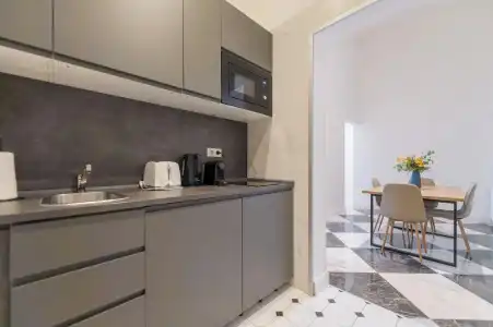 Luxury Style Apartments - 17