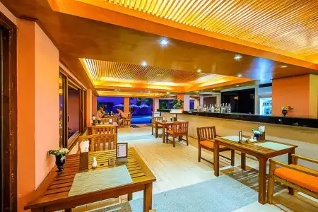 Seaview Patong - 24