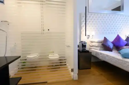 Domus Spagna Frattina Prestige Suite - 107