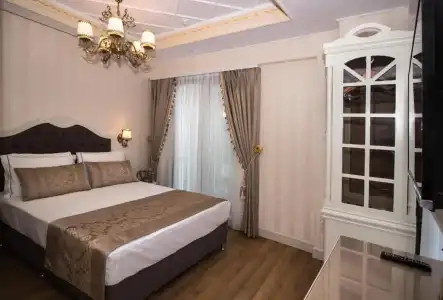 Istanbul Town - 17