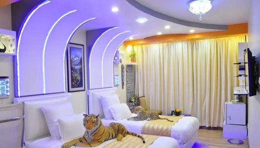 Royal Penguin Boutique & Spa - 72