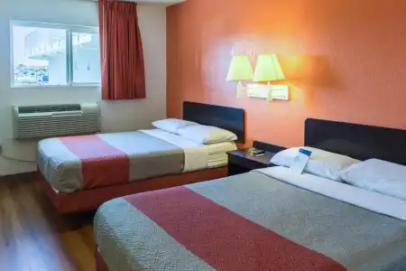 Motel 6 Bakersfield, CA - East - 37