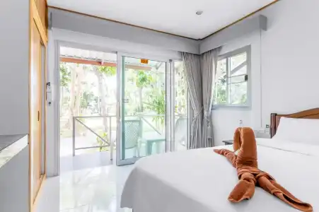 Lanta Coral Beach Resort - 80