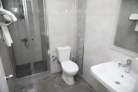 Cihan Palas - 1