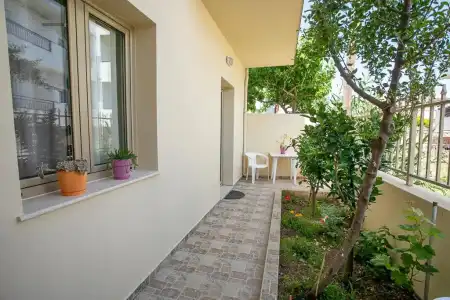 Rania Studios - 146