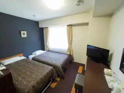 Shin Osaka - 12