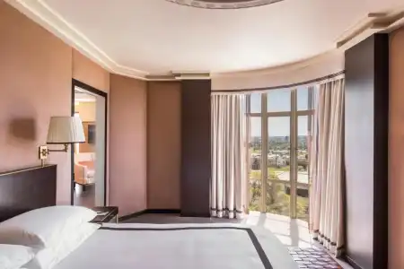 Sunset Tower - 84