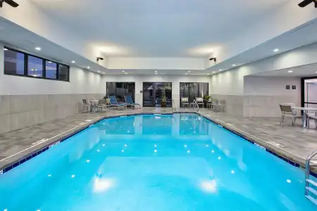 Hampton Inn Sioux Falls - 32