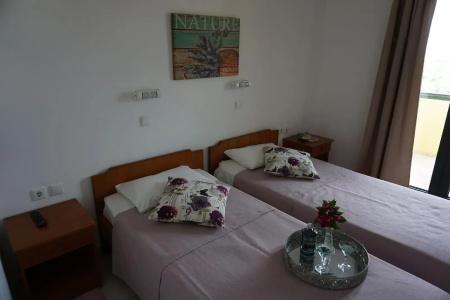 Aspri Petra Apartments - 1