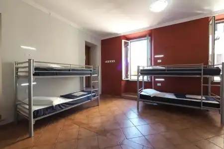 Alessandro Palace & Bar - Hostel - 84