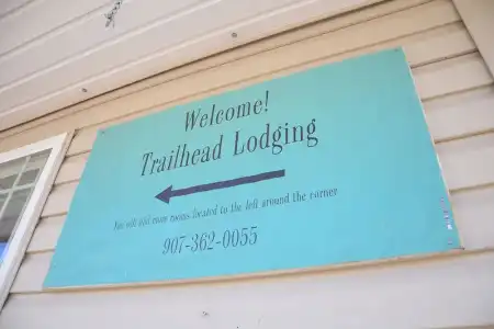 Trailhead Lodging - 0