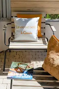 Hôtel Les Volets Rouges - Cassis - 36