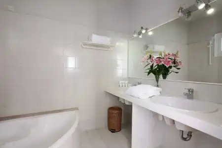 Aphrodite Beach Resort Mykonos - 10
