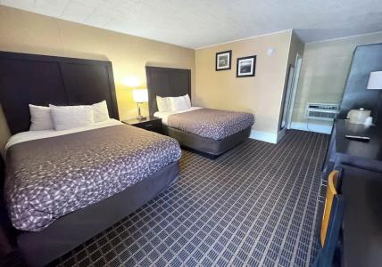Castlewood Inn - 28