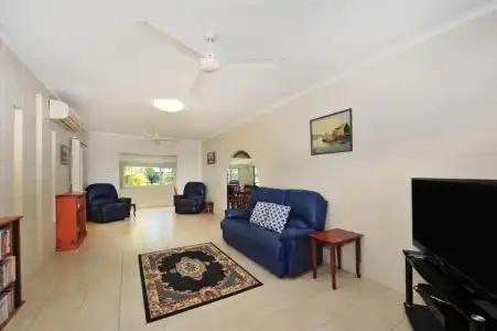 Seascape Holidays - 53 Reef Street - 43
