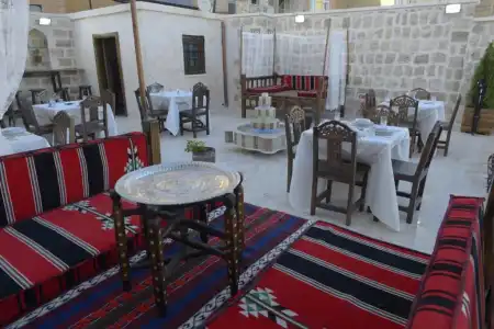 MERDIN BOUTIQUE - 11