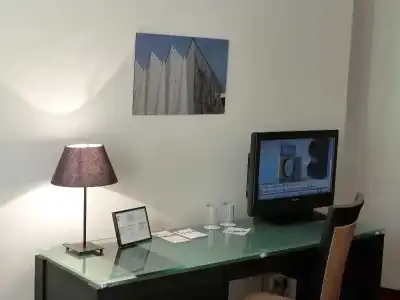 Homaris The Corner – Self-Check In - 99