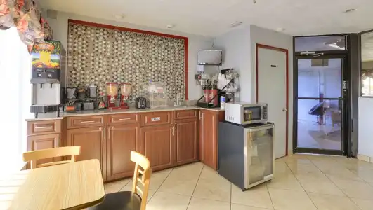 Magnuson Bradenton - 21
