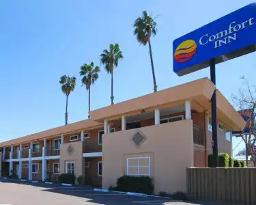 Comfort Inn San Diego Airport At The Harbor - 29