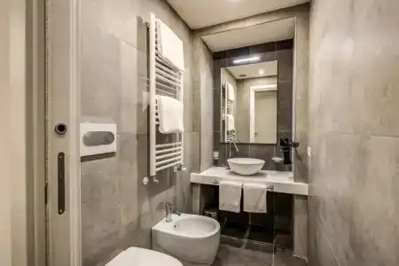 Four Rivers Suites in Rome - 67