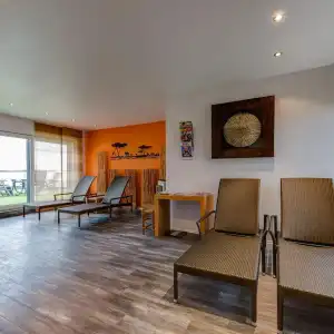 Newton Heilbronn - 11