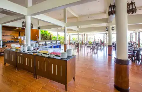 Lanta Casuarina Beach Resort - 23